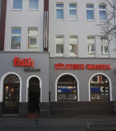 Steeps Ihr Brauhaus Und מלון 3*