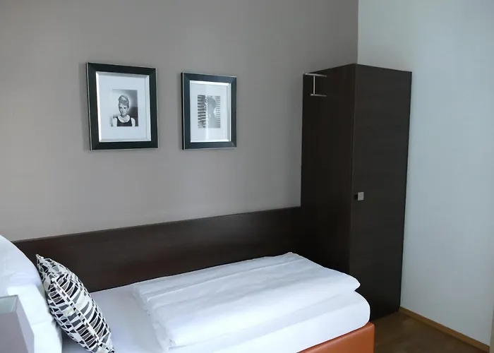 Отель Steeps Ihr Brauhaus Und 3*